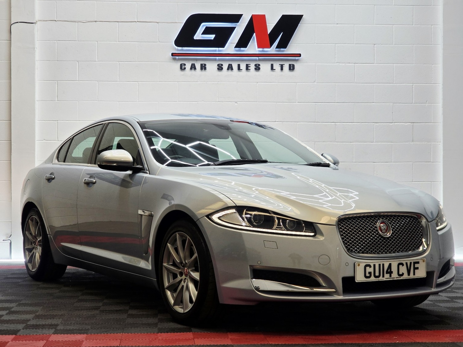 Used Jaguar XF 2014 for sale - 77135917: Photo 7