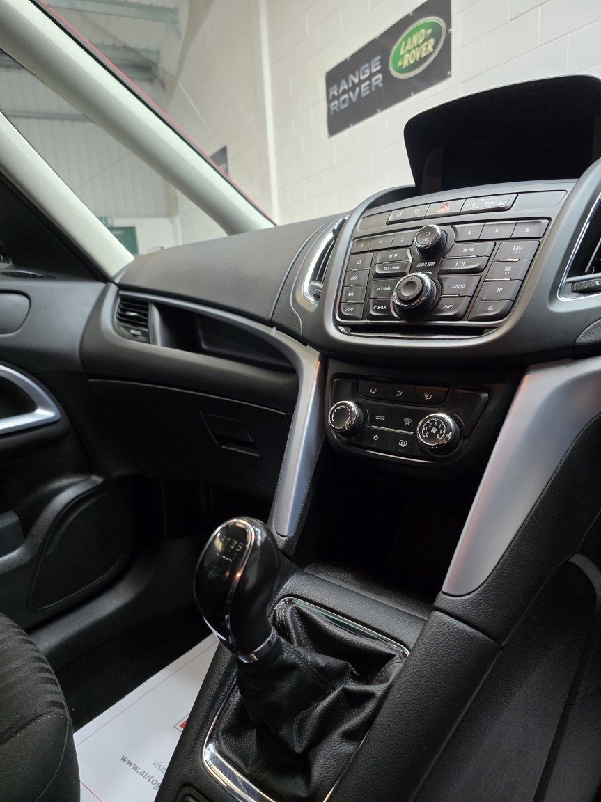 Used Vauxhall Zafira 2015 for sale - 77417483: Photo 33