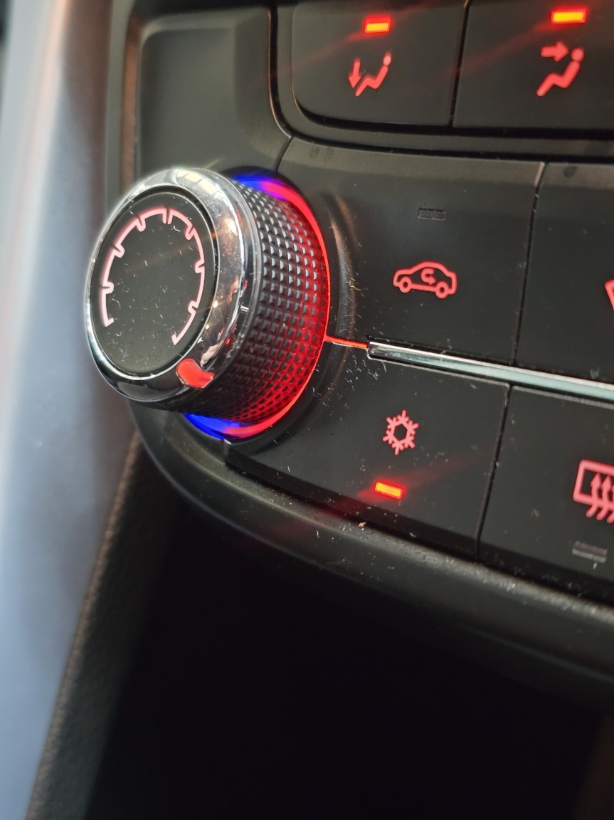 Used Vauxhall Zafira 2015 for sale - 77417483: Photo 43