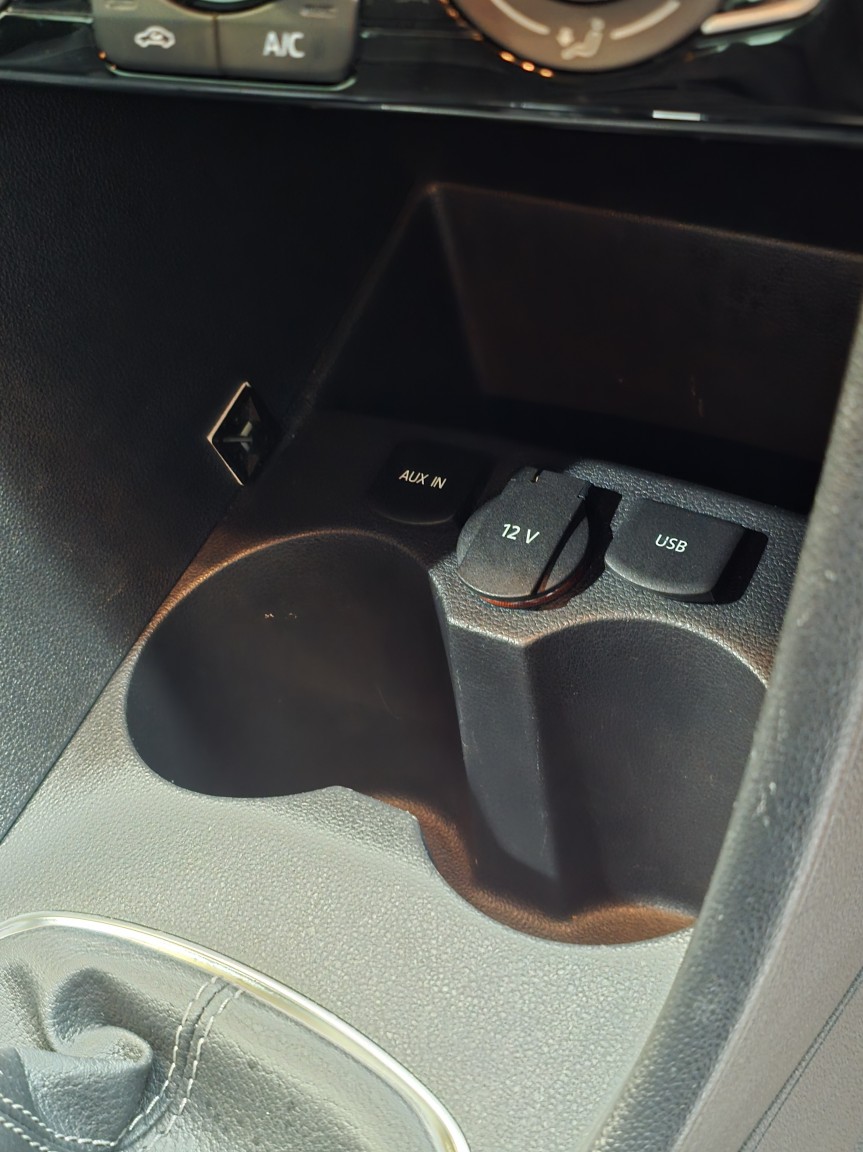 Used Volkswagen Polo 2016 for sale - 77881076: Photo 37