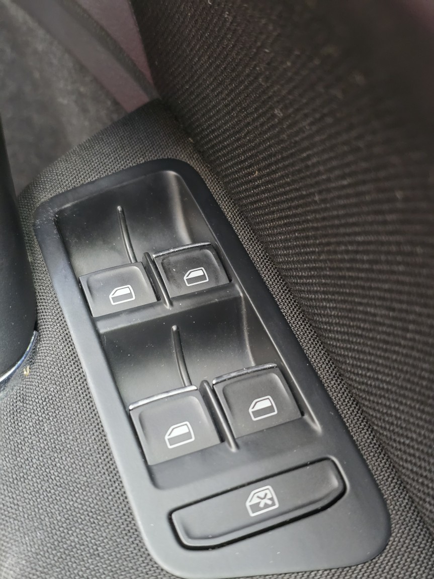 Used Volkswagen Golf 2013 for sale - 77991725: Photo 29