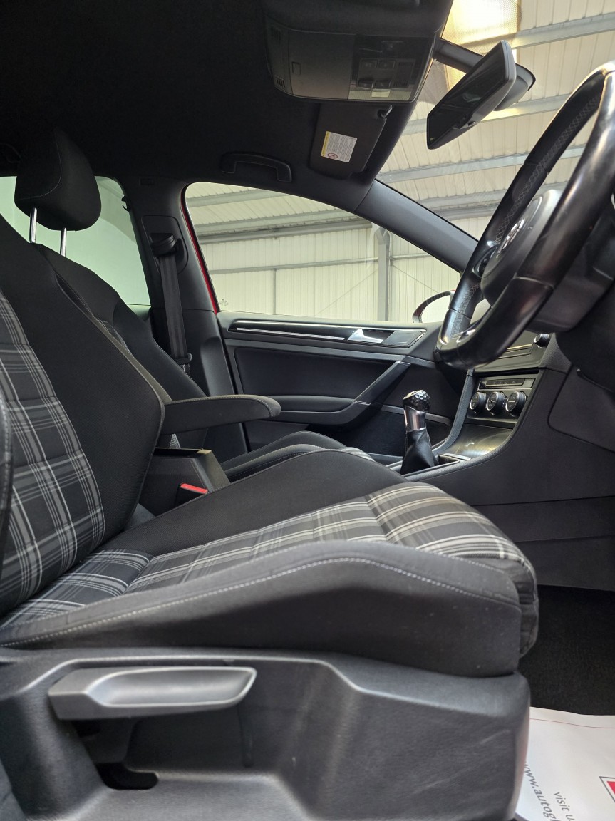 Used Volkswagen Golf 2013 for sale - 77991725: Photo 31