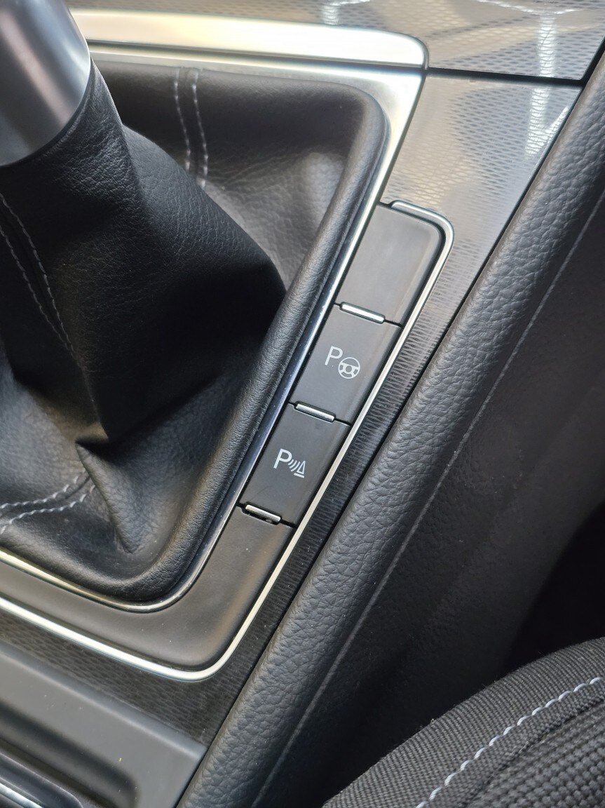 Used Volkswagen Golf 2013 for sale - 77991725: Photo 38