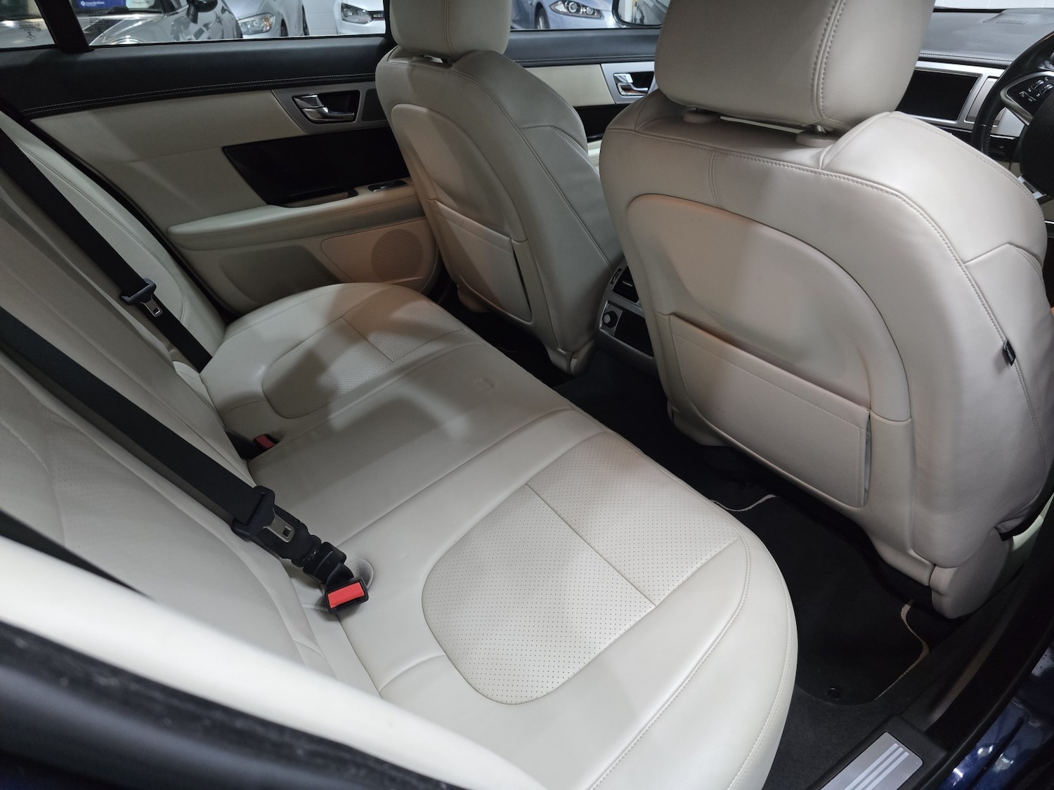 Used Jaguar XF 2015 for sale - 77213521: Photo 29