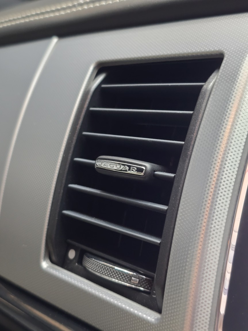 Used Jaguar XF 2015 for sale - 77213521: Photo 47