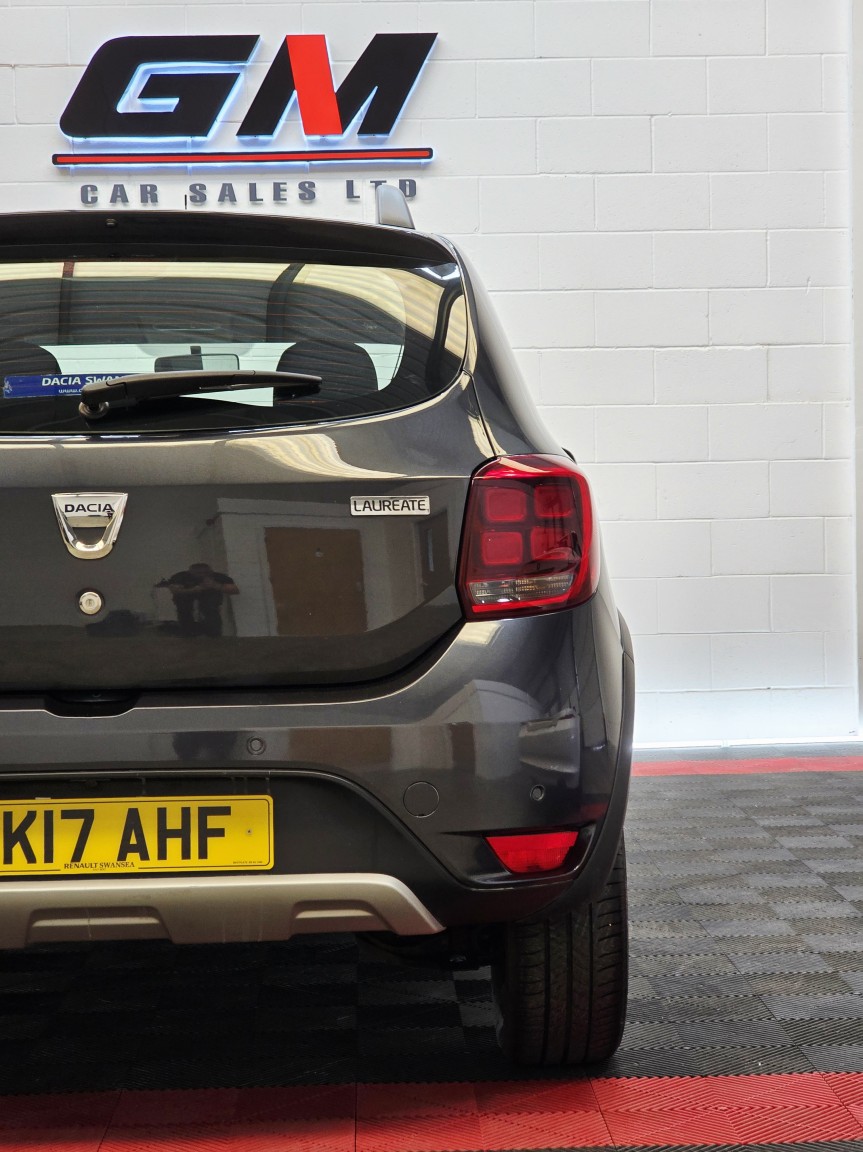 Used Dacia Sandero Stepway 2017 for sale - 77977002: Photo 12