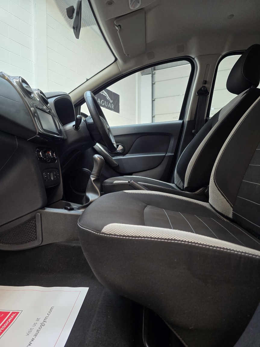 Used Dacia Sandero Stepway 2017 for sale - 77977002: Photo 20