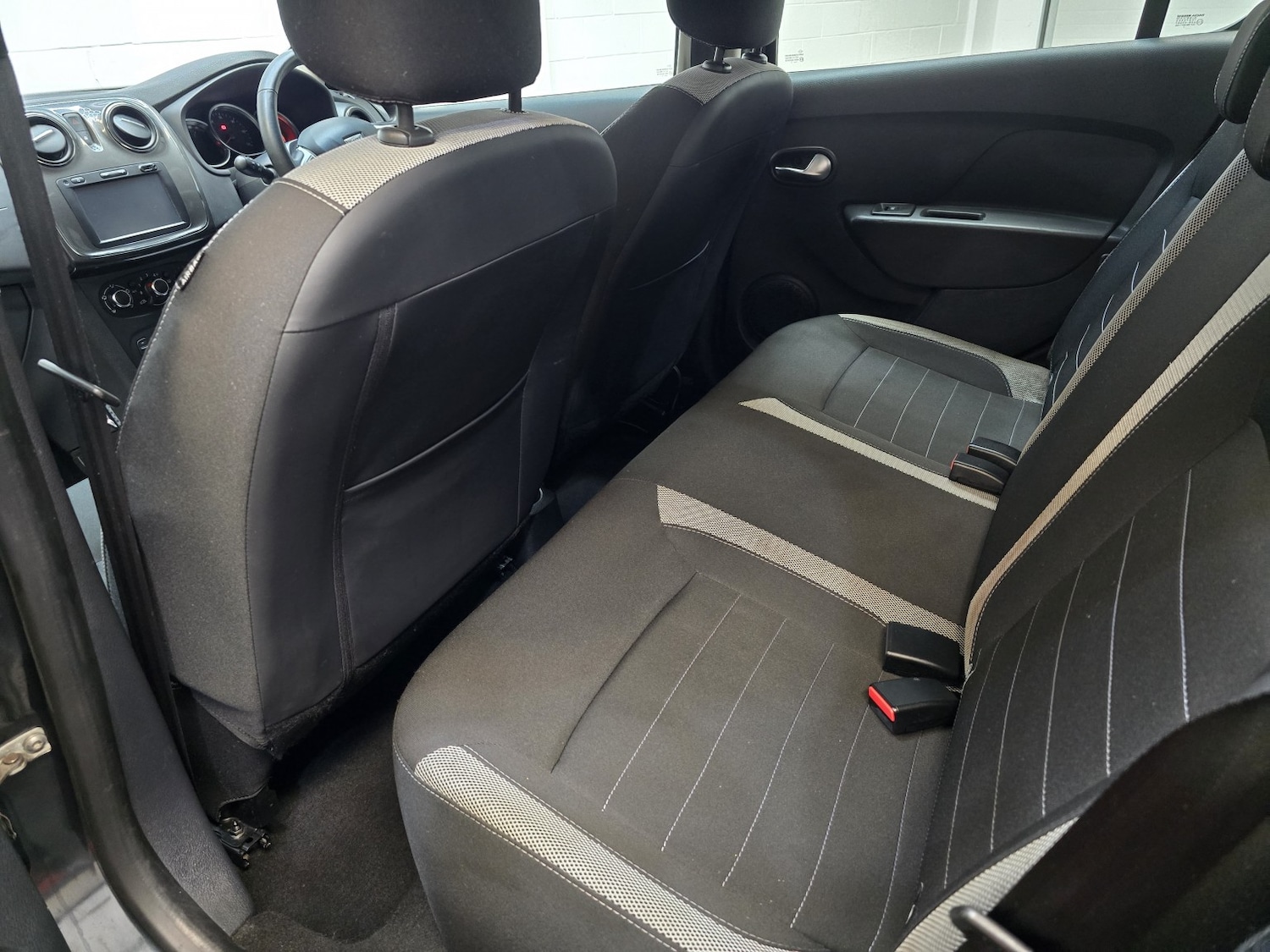 Used Dacia Sandero Stepway 2017 for sale - 77977002: Photo 21