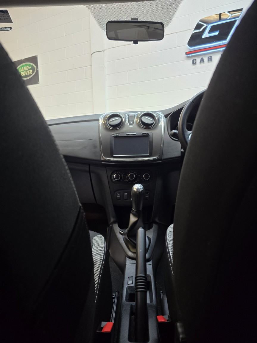 Used Dacia Sandero Stepway 2017 for sale - 77977002: Photo 23