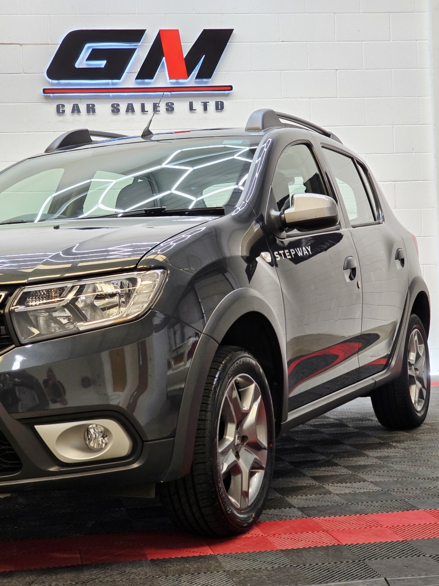 Used Dacia Sandero Stepway 2017 for sale - 77977002: Photo 3