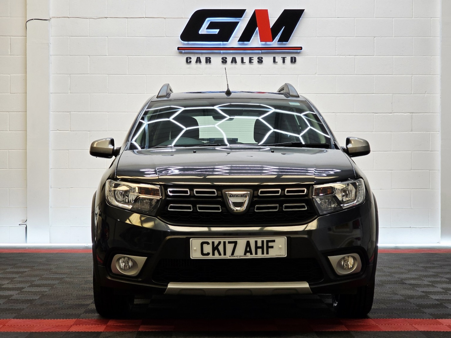 Used Dacia Sandero Stepway 2017 for sale - 77977002: Photo 4