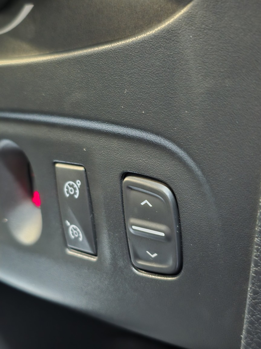 Used Dacia Sandero Stepway 2017 for sale - 77977002: Photo 48