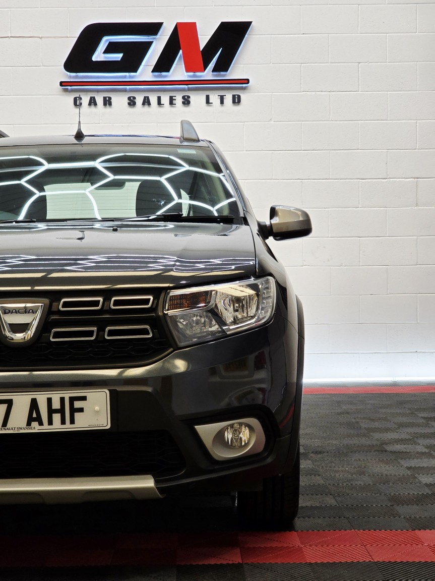 Used Dacia Sandero Stepway 2017 for sale - 77977002: Photo 5