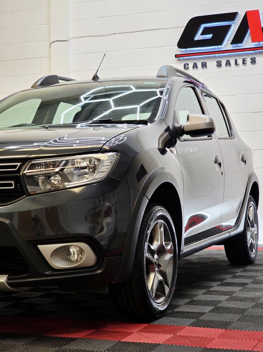 Used Dacia Sandero Stepway 2017 for sale - 77977002: Photo 6