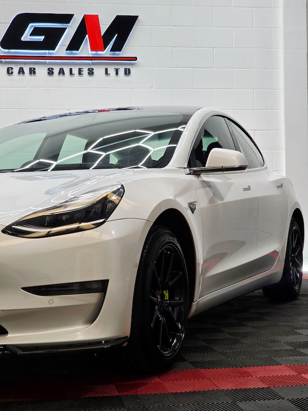 Used Tesla Model 3 2020 for sale - 76156876: Photo 2