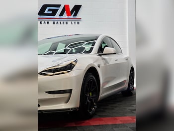 Used Tesla Model 3 2020 for sale - 76156876: Photo 2