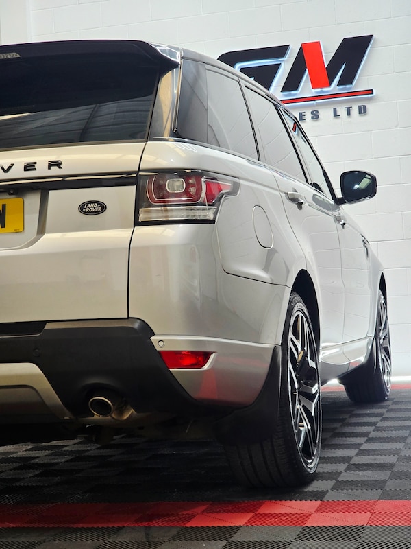 Used Land Rover Range Rover Sport 2015 for sale - 75665387: Photo 11