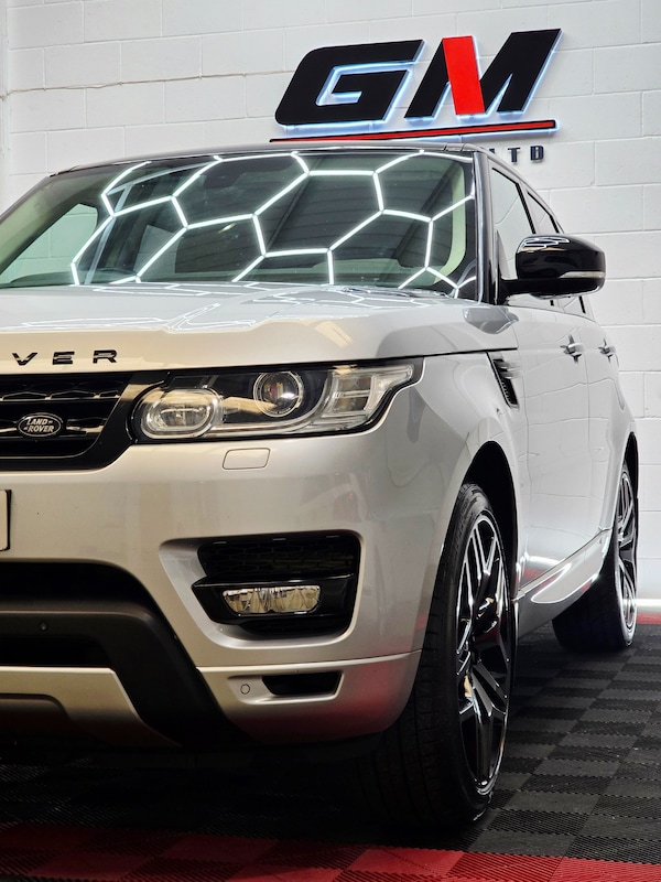Used Land Rover Range Rover Sport 2015 for sale - 75665387: Photo 4