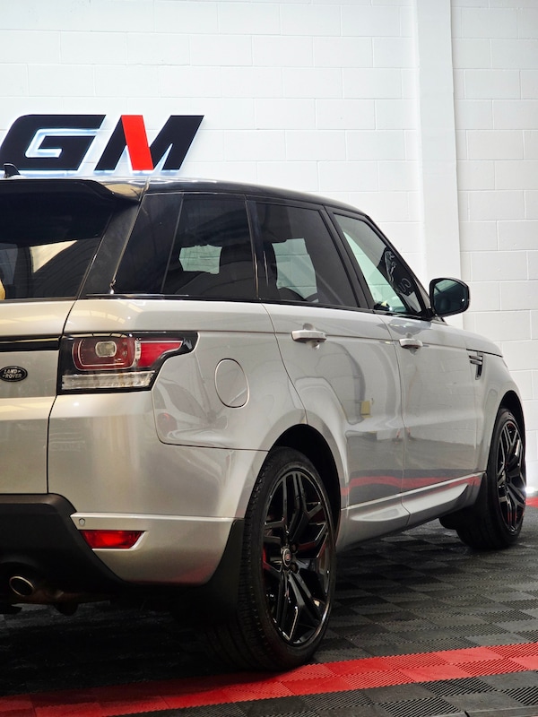 Used Land Rover Range Rover Sport 2015 for sale - 75665387: Photo 8
