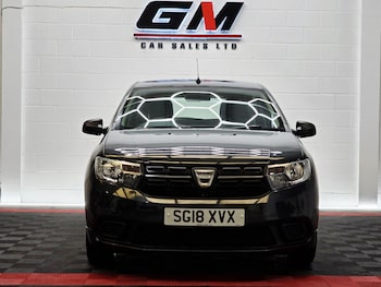 Used Dacia Sandero 2018 for sale - 77632428: Photo