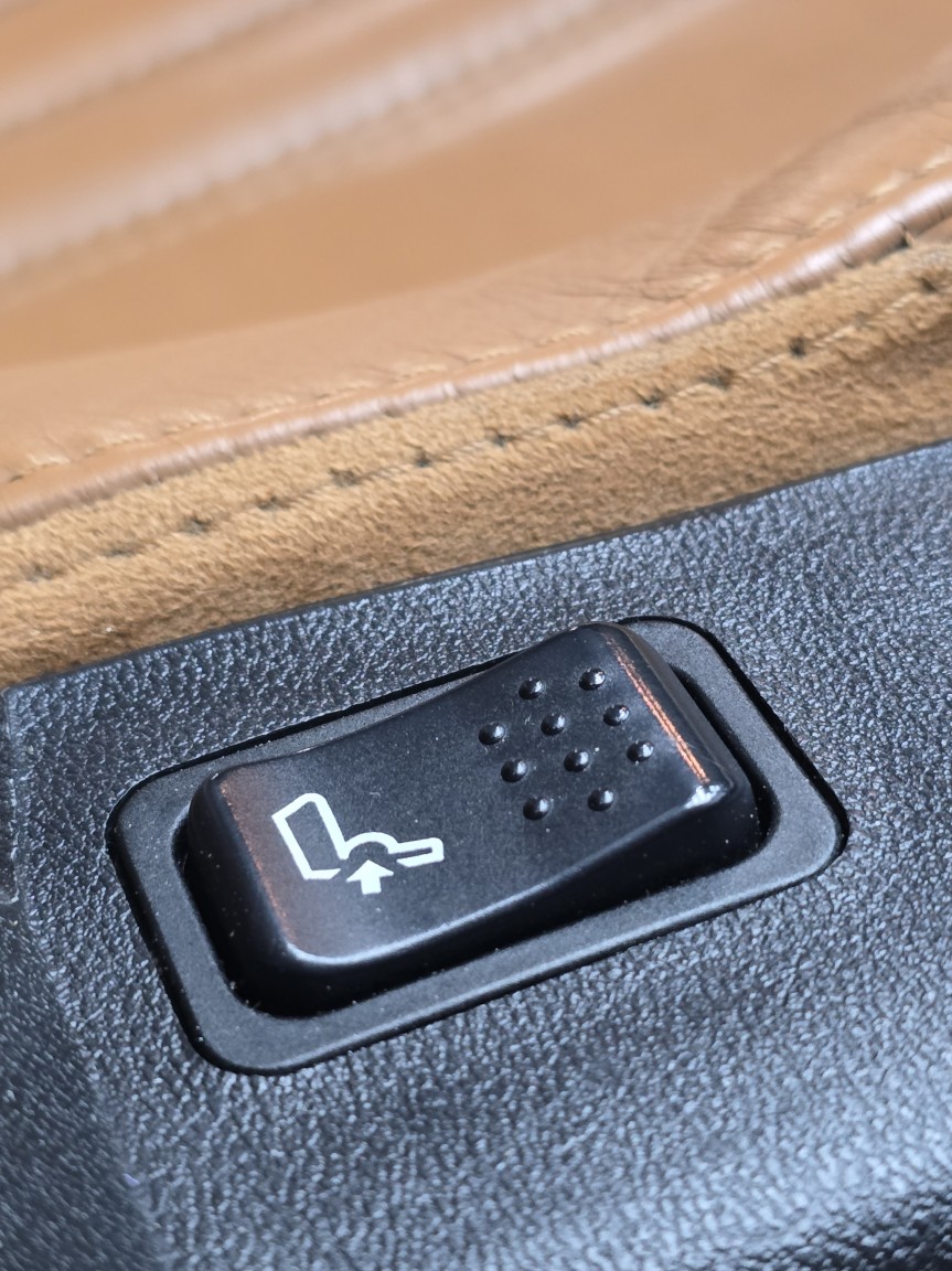 Used Alfa Romeo Spider 2008 for sale - 77073129: Photo 29