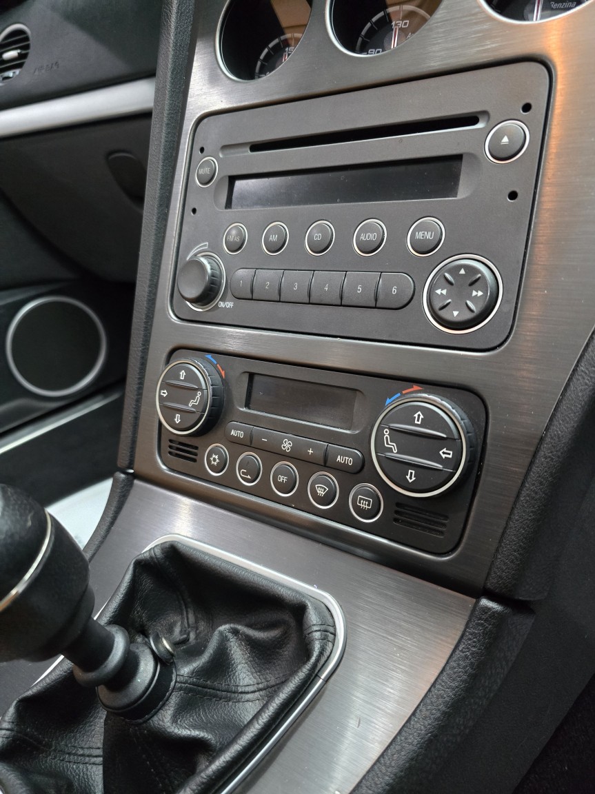 Used Alfa Romeo Spider 2008 for sale - 77073129: Photo 37