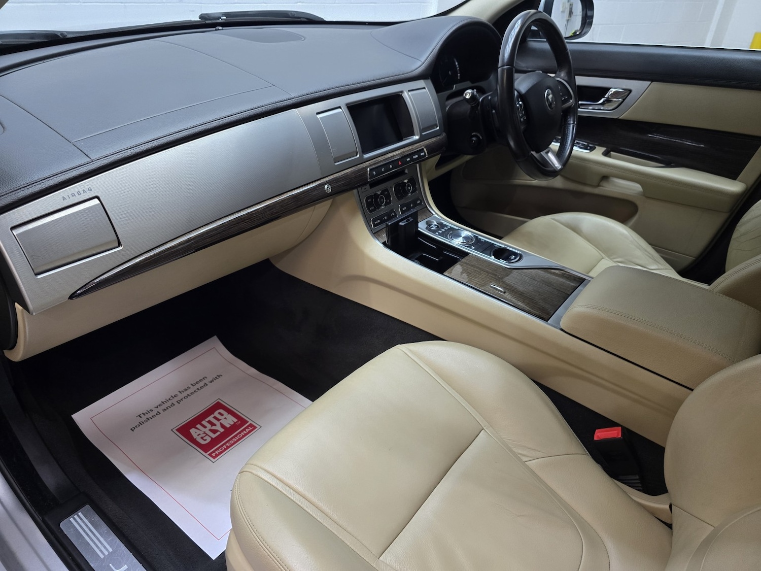 Used Jaguar XF 2015 for sale - 78182828: Photo 14