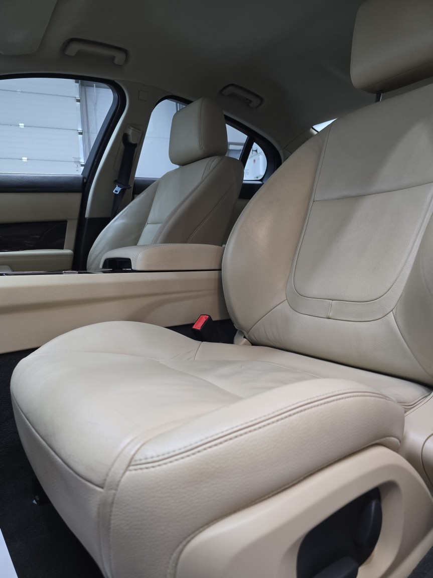 Used Jaguar XF 2015 for sale - 78182828: Photo 17