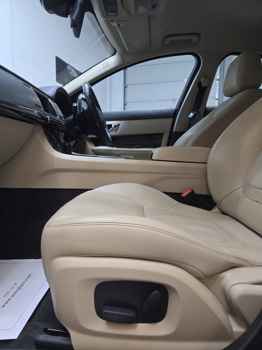 Used Jaguar XF 2015 for sale - 78182828: Photo 18