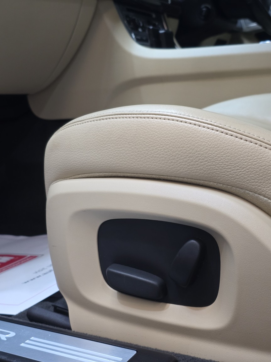 Used Jaguar XF 2015 for sale - 78182828: Photo 19