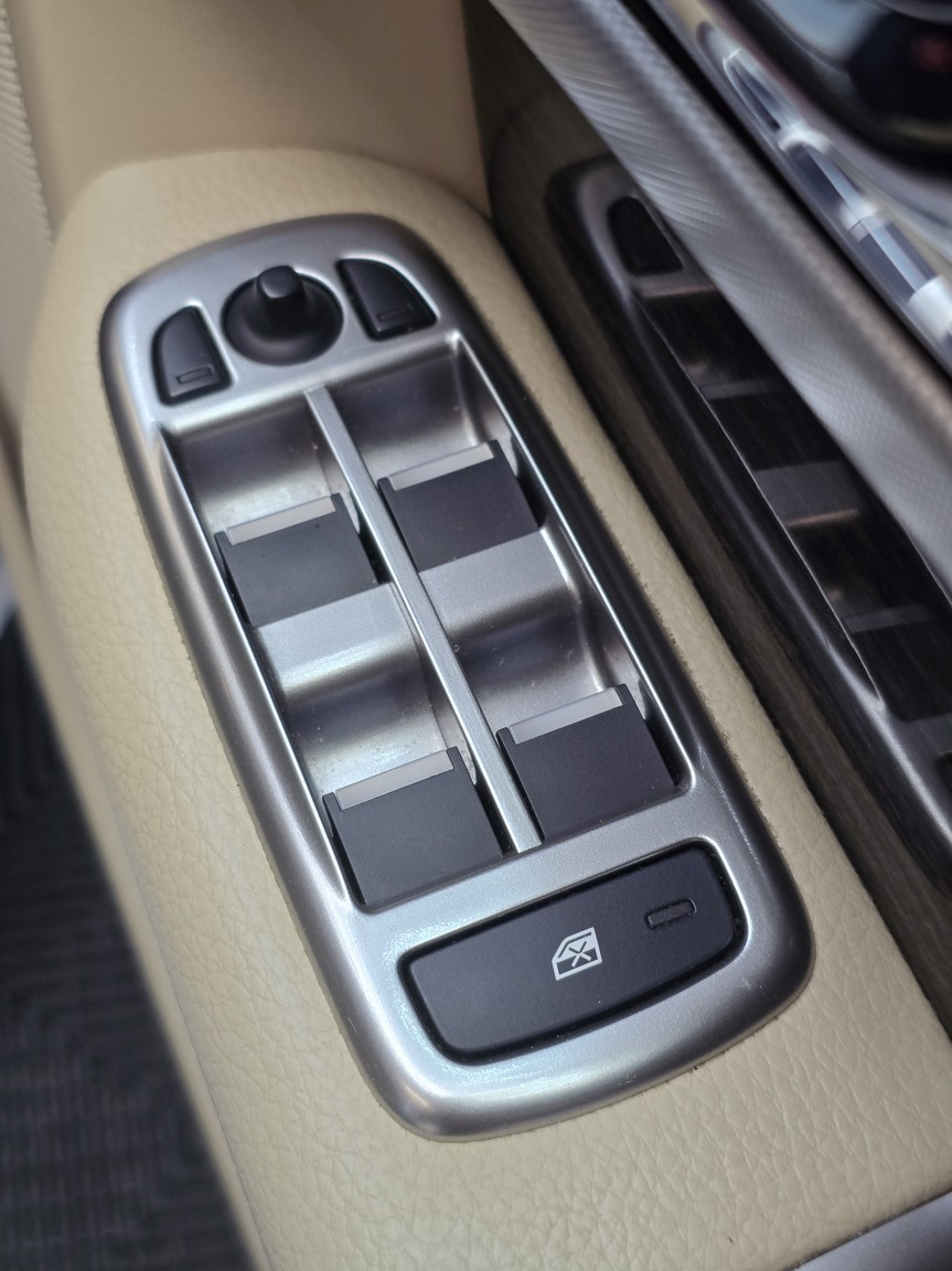 Used Jaguar XF 2015 for sale - 78182828: Photo 26