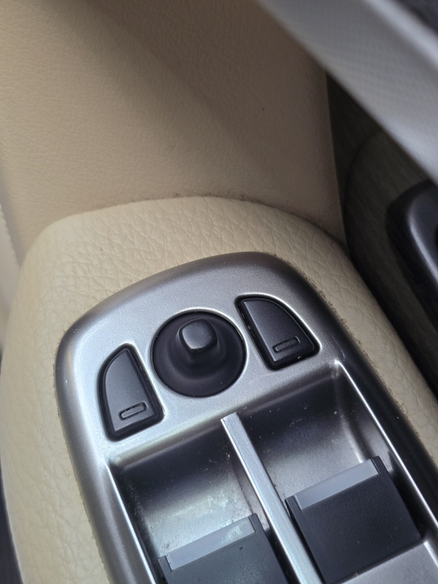 Used Jaguar XF 2015 for sale - 78182828: Photo 27