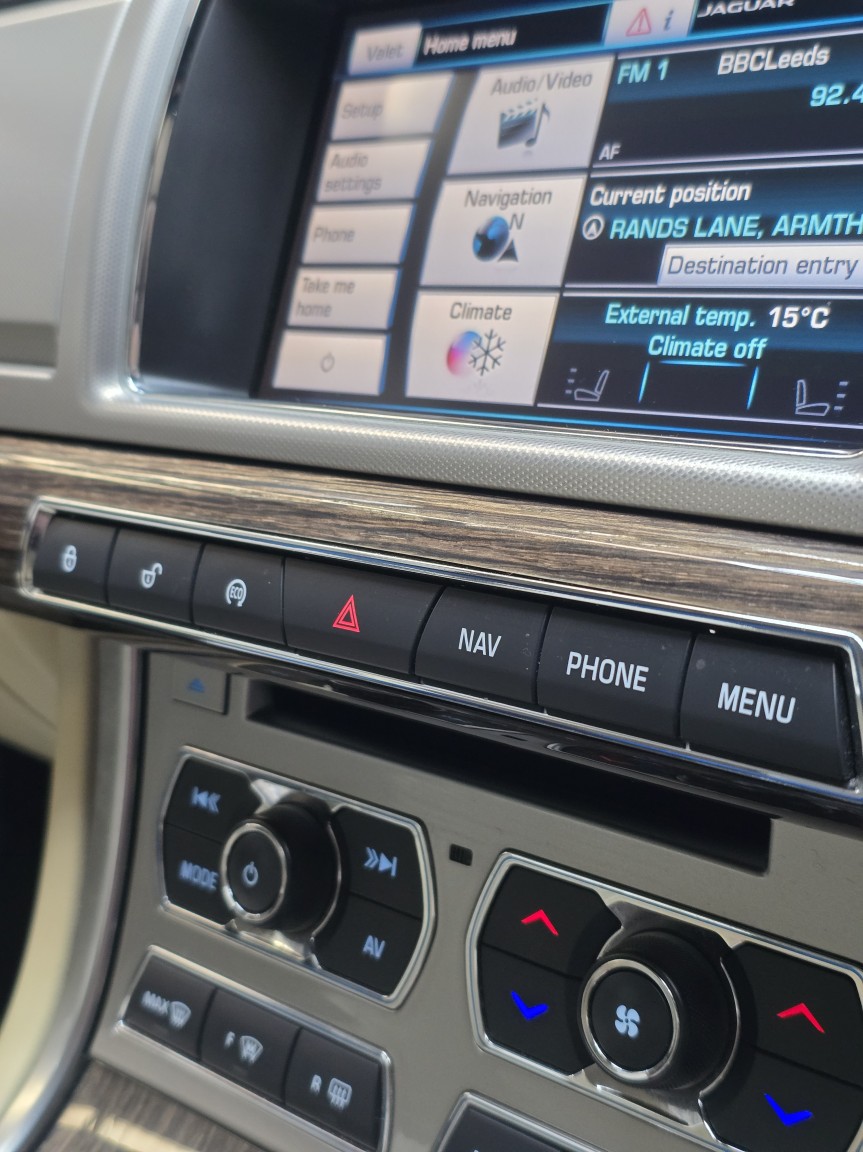 Used Jaguar XF 2015 for sale - 78182828: Photo 37