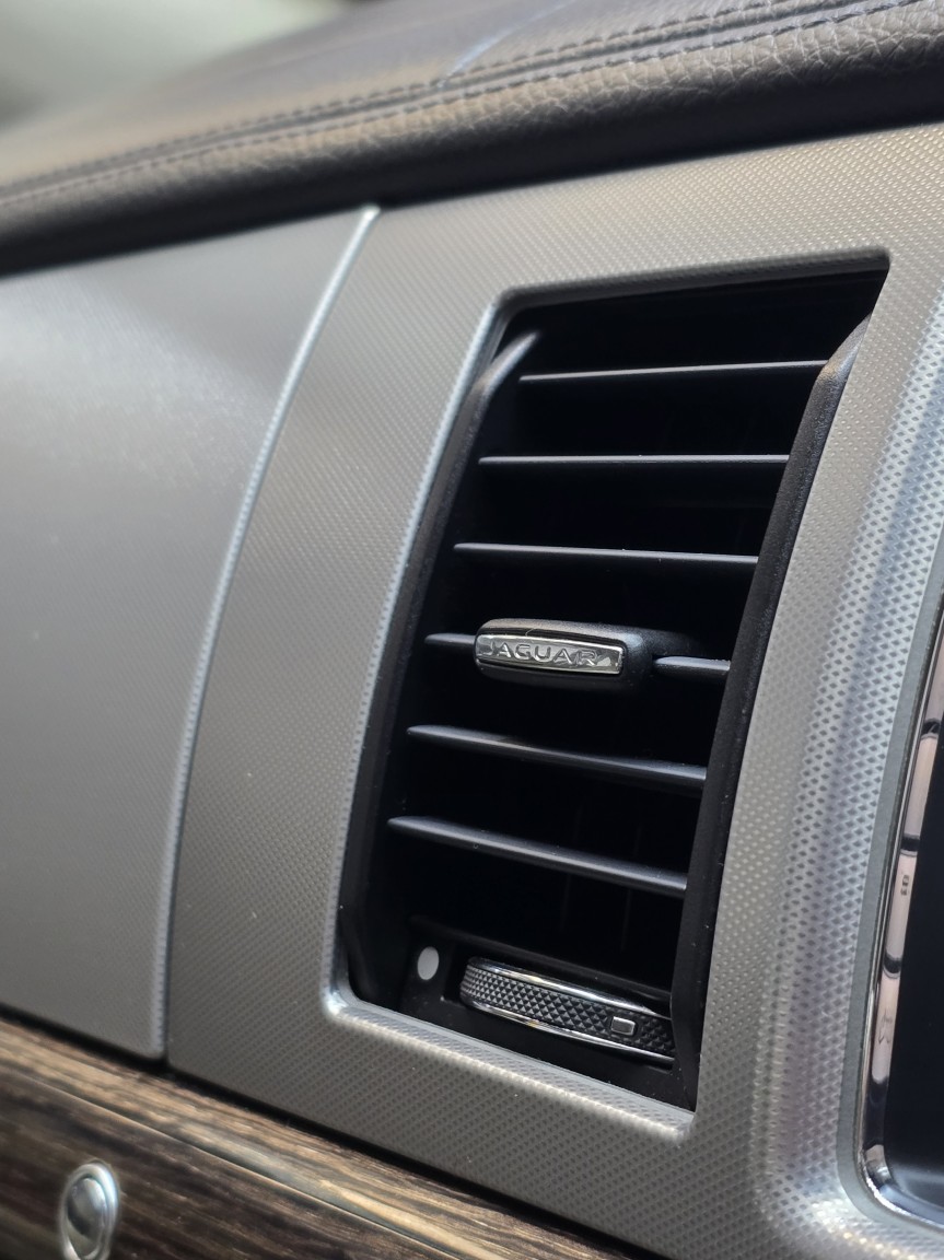 Used Jaguar XF 2015 for sale - 78182828: Photo 39