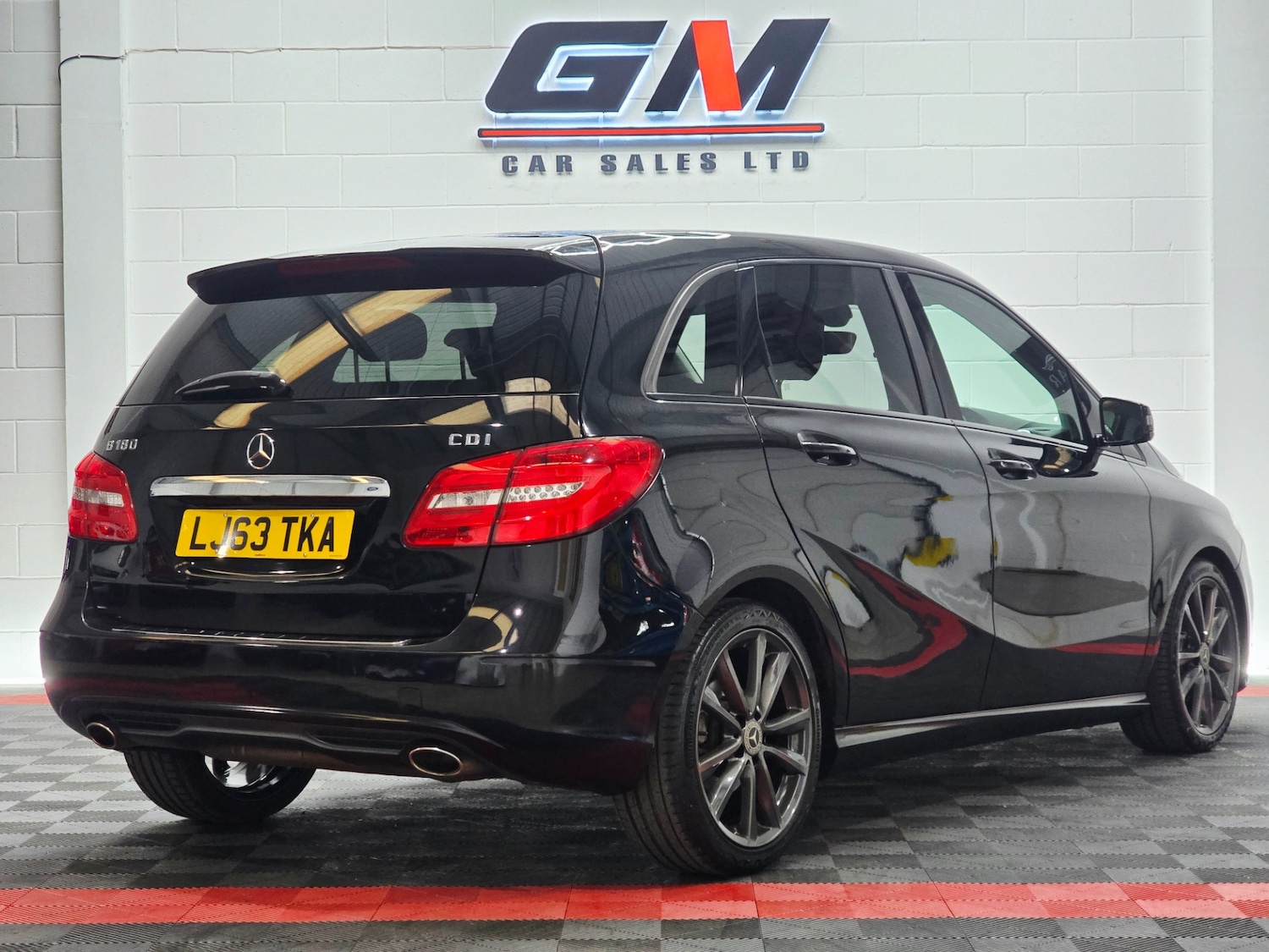 Used Mercedes-Benz B Class 2013 for sale - 76466052: Photo 8