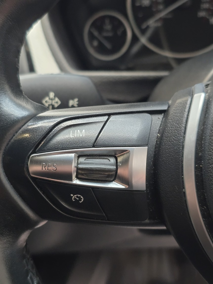 Used BMW 3 Series 2017 for sale - 78213596: Photo 32