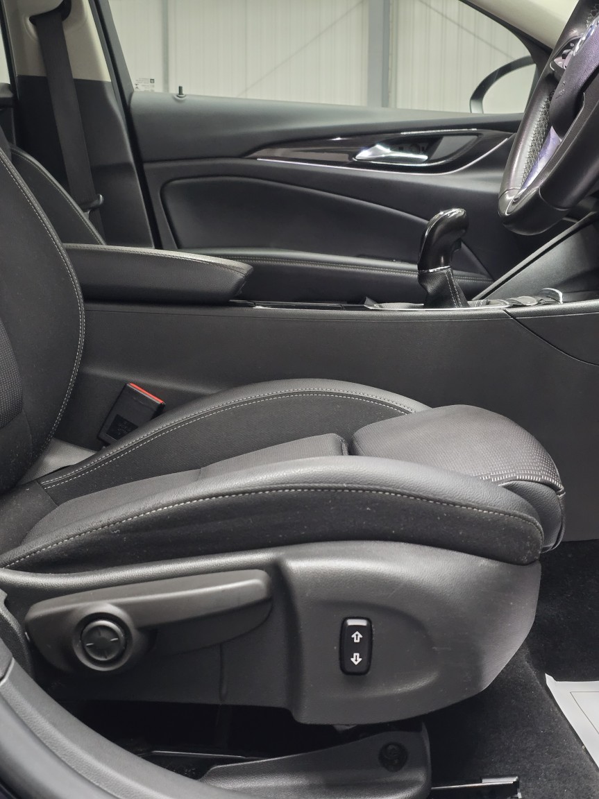 Used Vauxhall Insignia 2019 for sale - 77453277: Photo 27