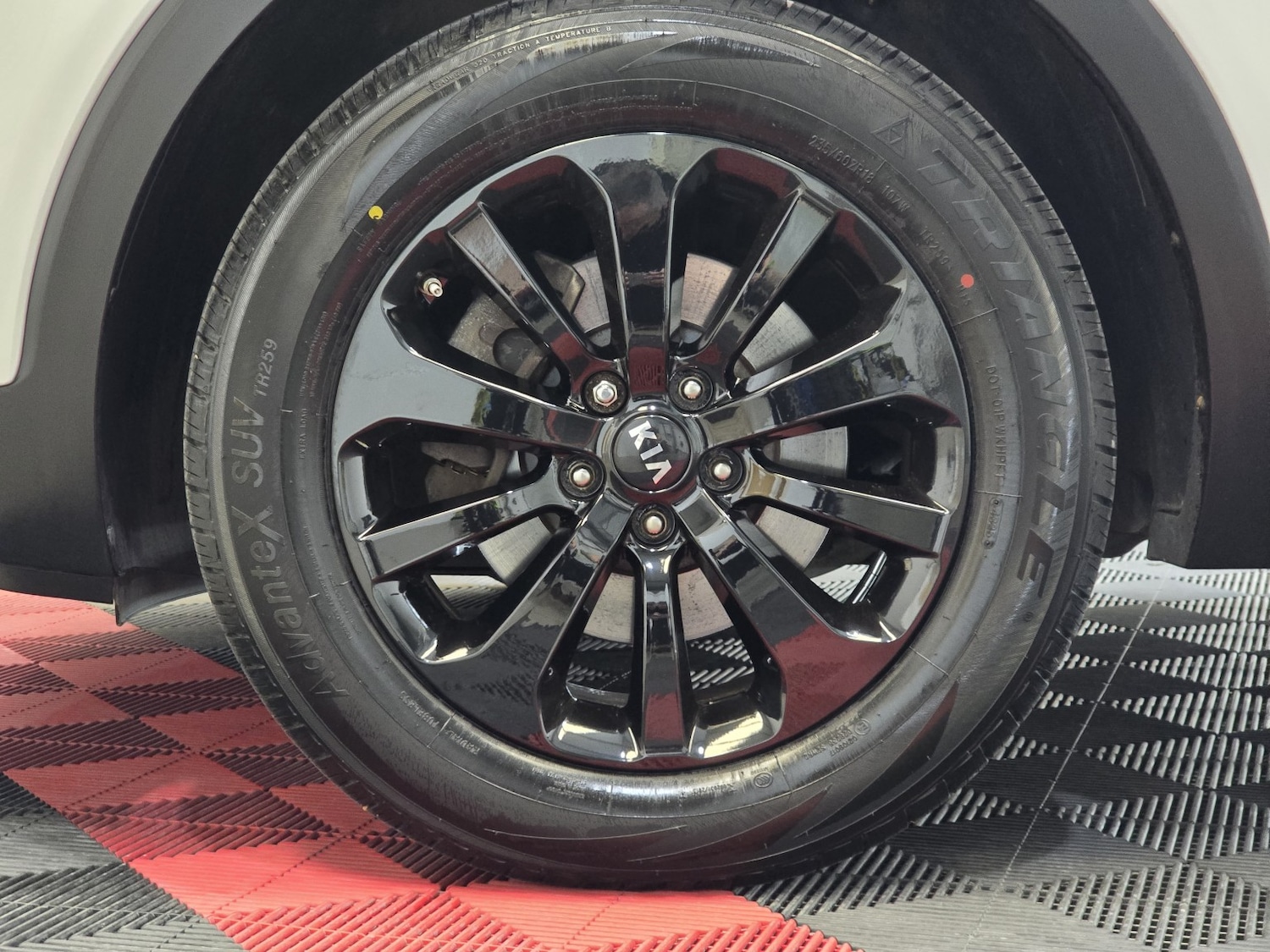 Used Kia Sorento 2016 for sale - 77766471: Photo 16