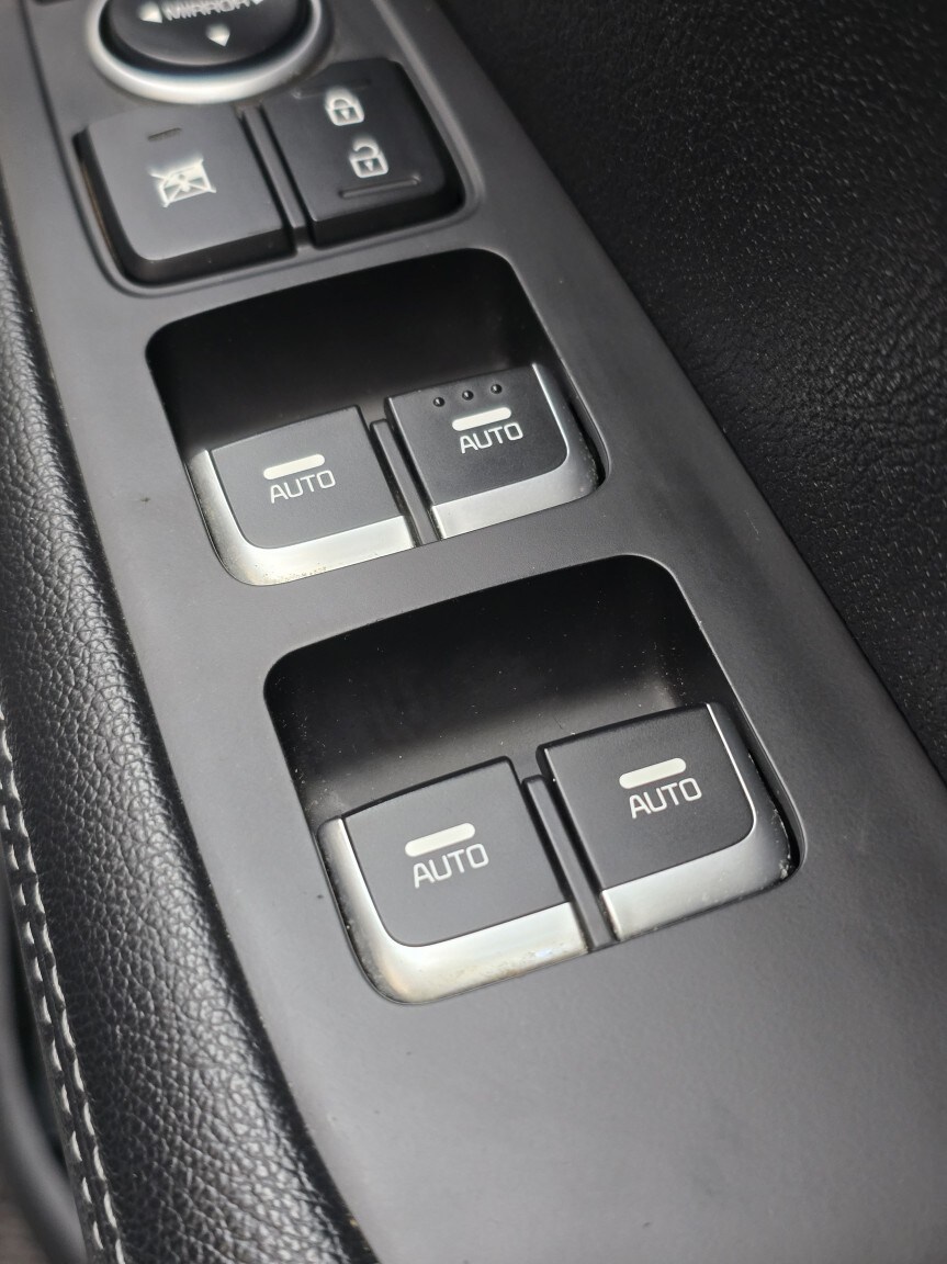 Used Kia Sorento 2016 for sale - 77766471: Photo 30