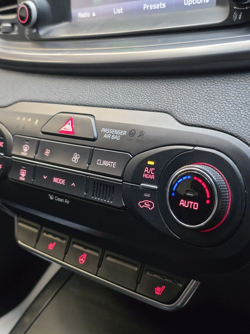 Used Kia Sorento 2016 for sale - 77766471: Photo 40