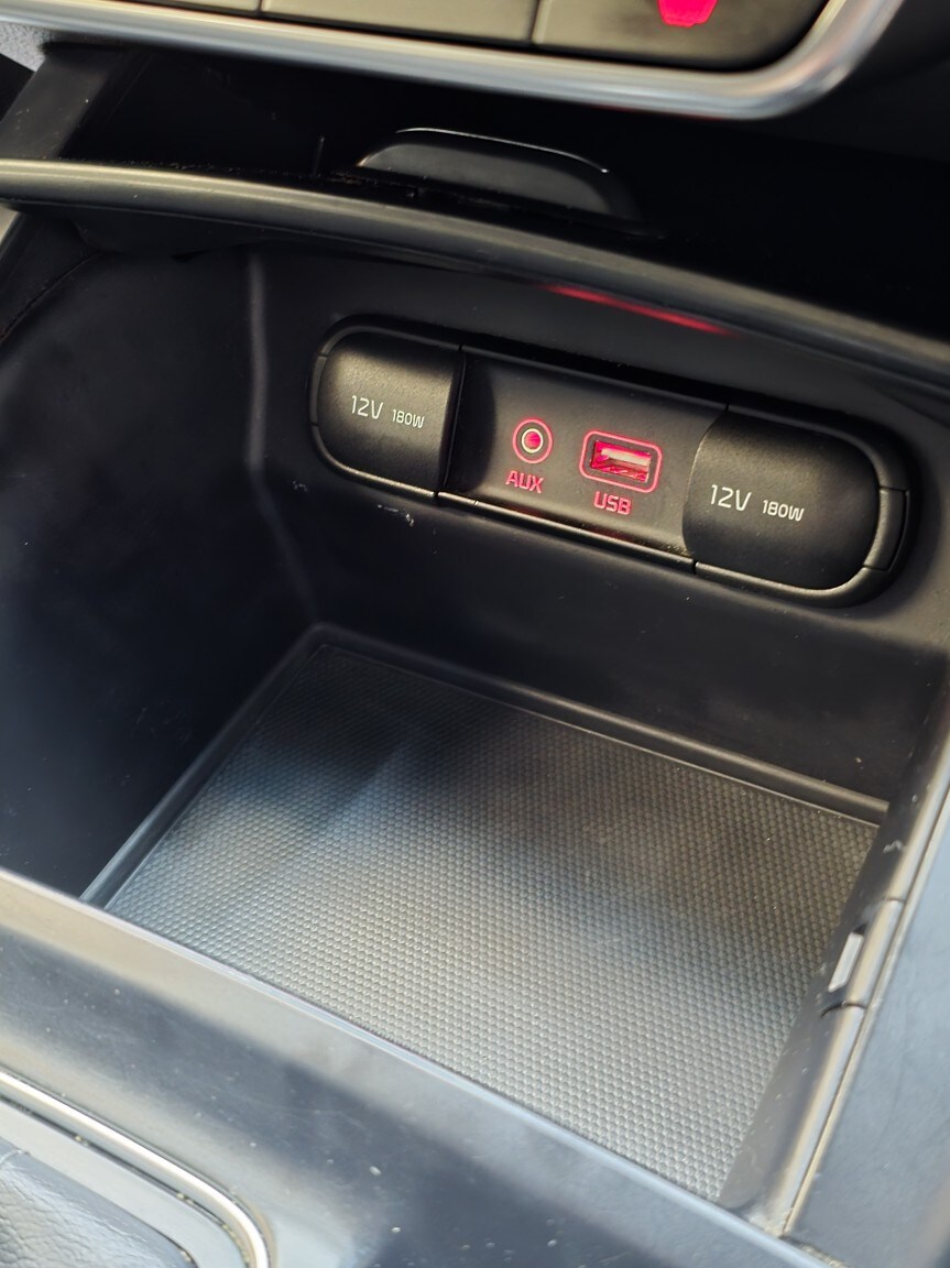 Used Kia Sorento 2016 for sale - 77766471: Photo 46