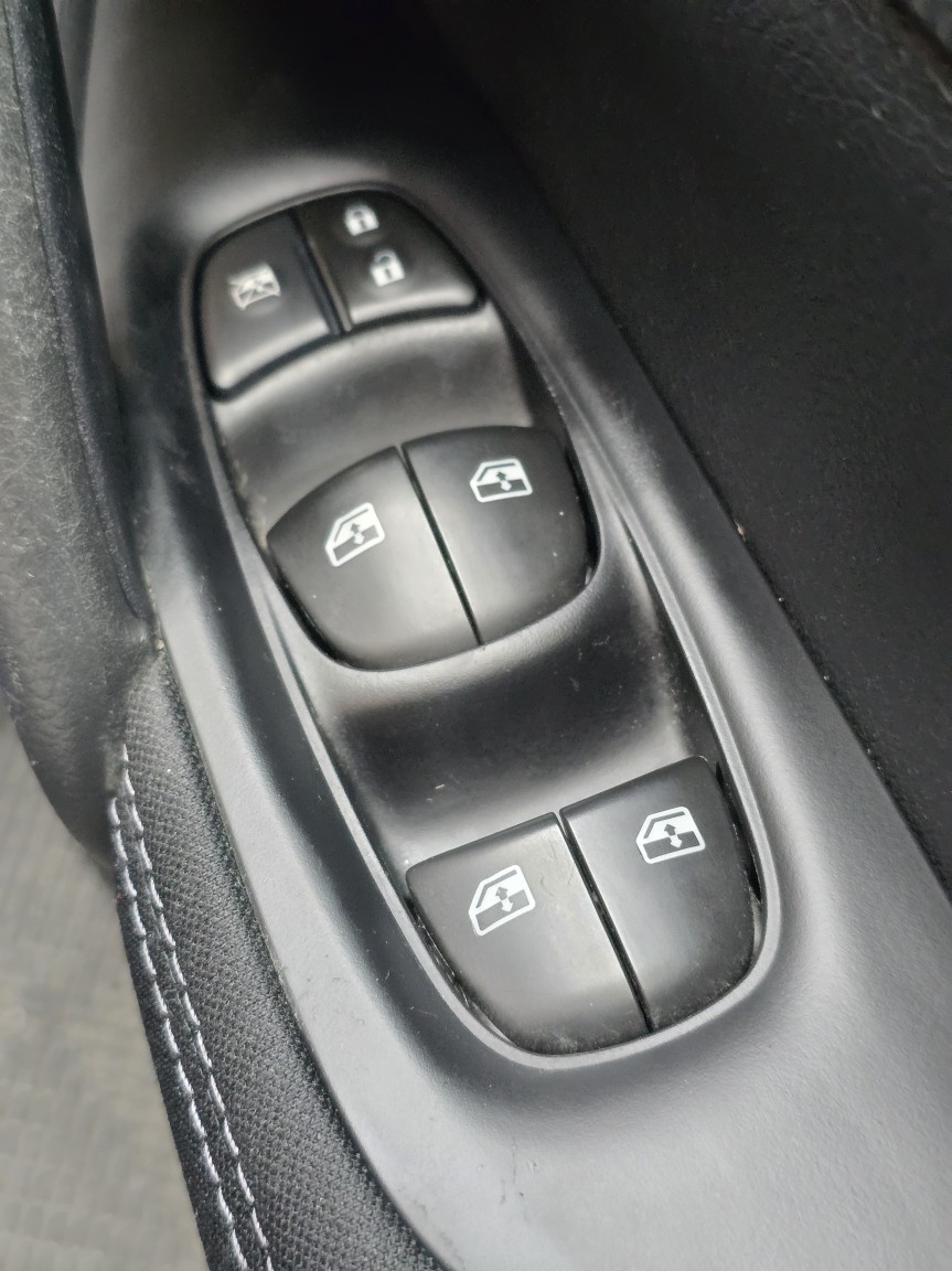 Used Nissan Qashqai 2018 for sale - 78098122: Photo 27