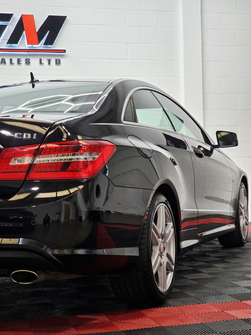 Used Mercedes-Benz E Class 2010 for sale - 76855370: Photo 10