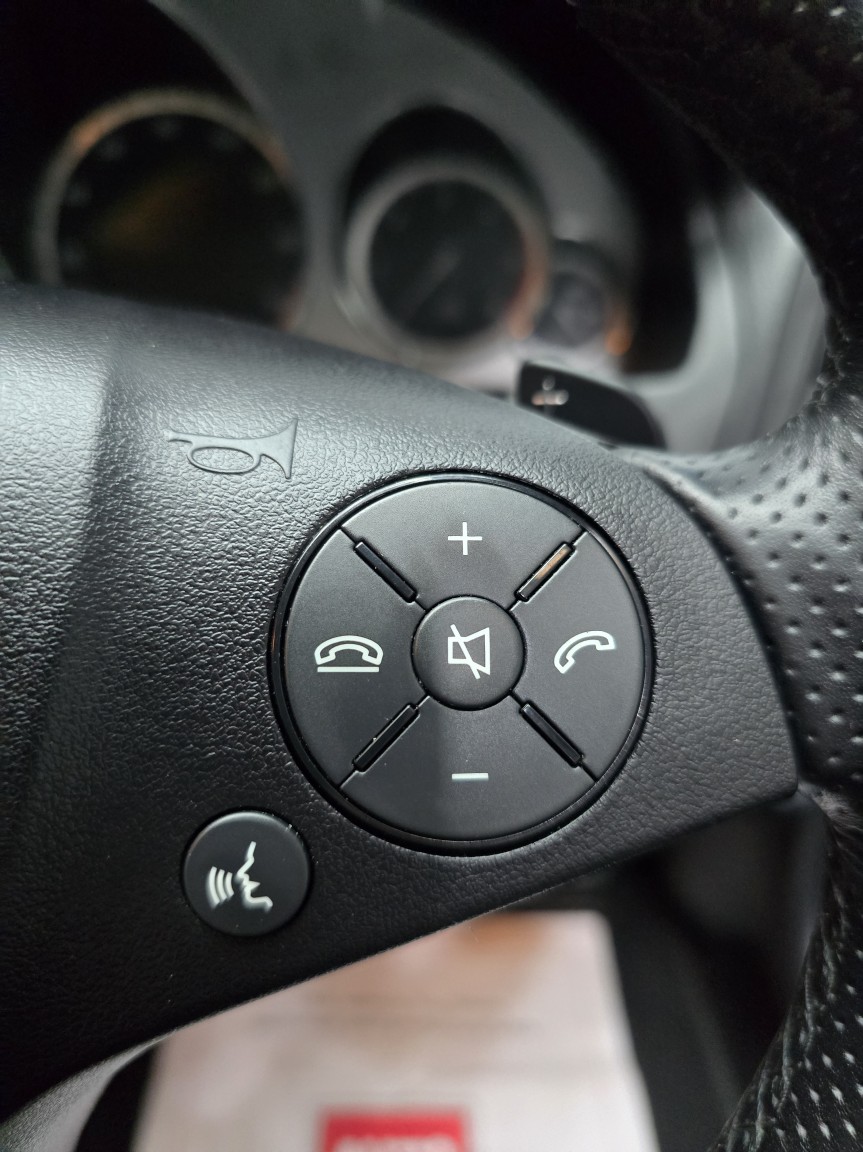 Used Mercedes-Benz E Class 2010 for sale - 76855370: Photo 31