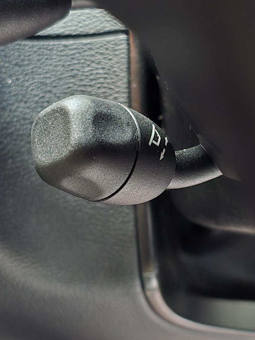 Used Mercedes-Benz E Class 2010 for sale - 76855370: Photo 32