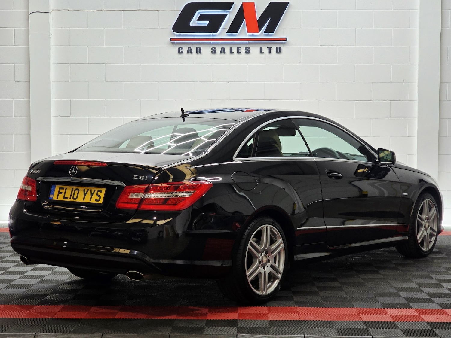 Used Mercedes-Benz E Class 2010 for sale - 76855370: Photo 9