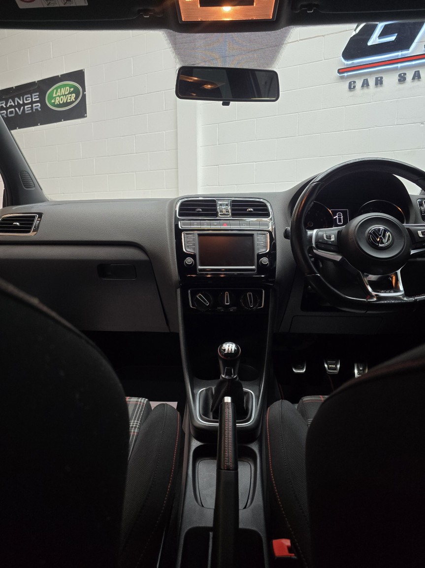 Used Volkswagen Polo 2015 for sale - 77173012: Photo 22