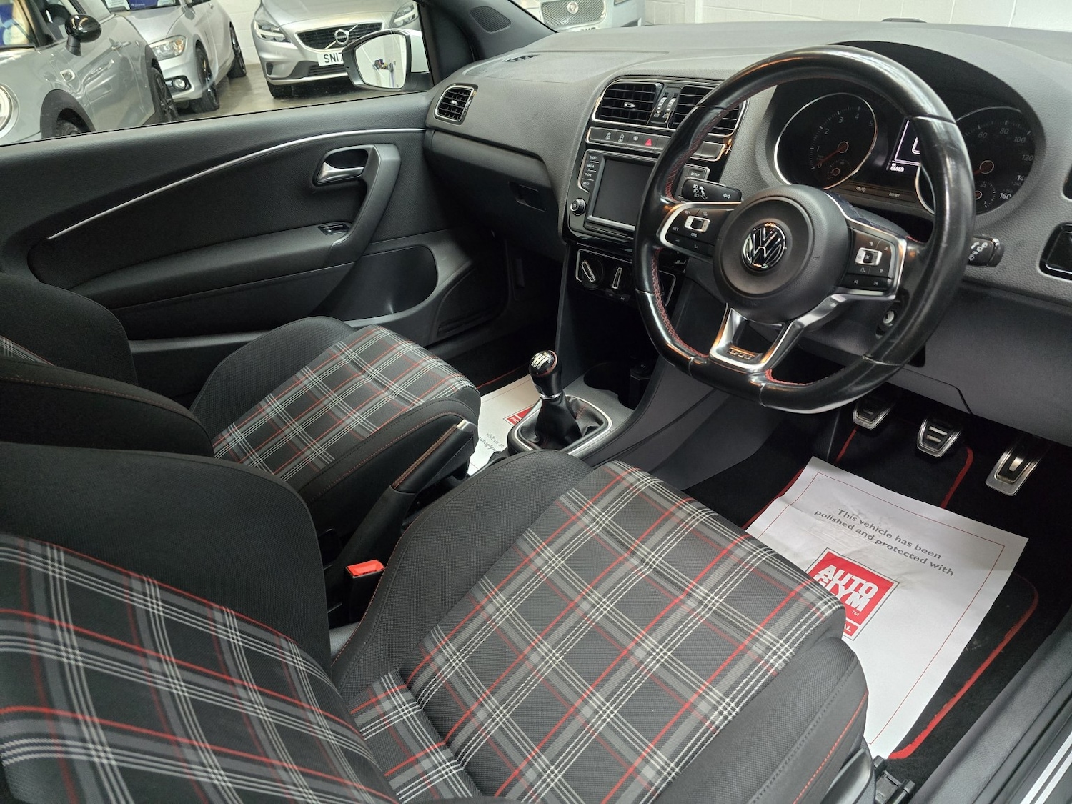 Used Volkswagen Polo 2015 for sale - 77173012: Photo 24