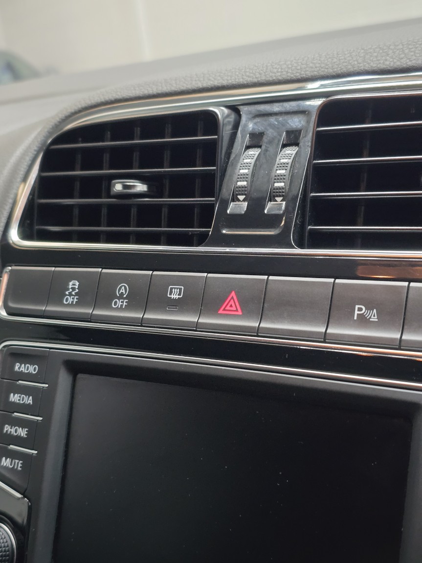 Used Volkswagen Polo 2015 for sale - 77173012: Photo 36