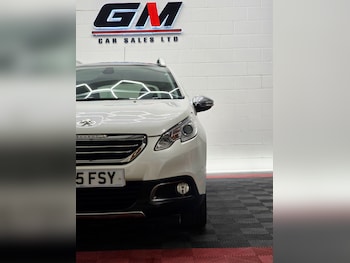 Used Peugeot 2008 2015 for sale - 76384735: Photo